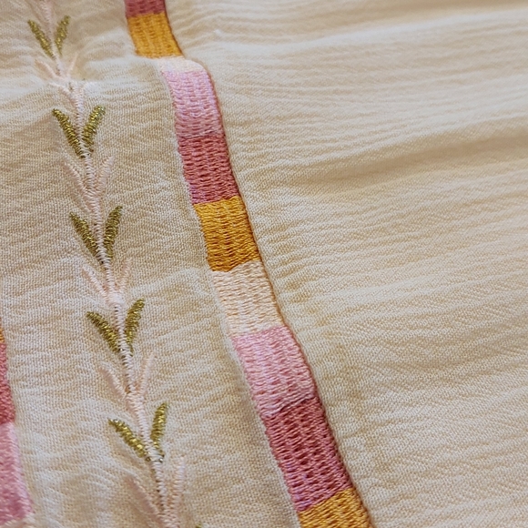 Lauren Conrad embroidered and beaded tunic XS - Picture 5 of 10